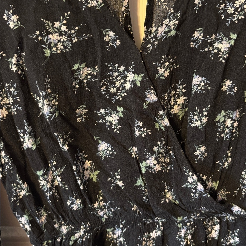 American Eagle Romper - Picture 2 of 7